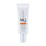کرم ضد آفتاب فاقد چربی ام کیو رنگ Natural Beige حجم 55 میل